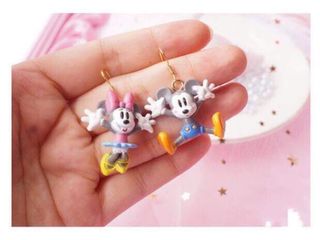 (Category: ) located in . Submitted by sugarwardrobe (Listing ID 1043606497, Image 1). Description: .