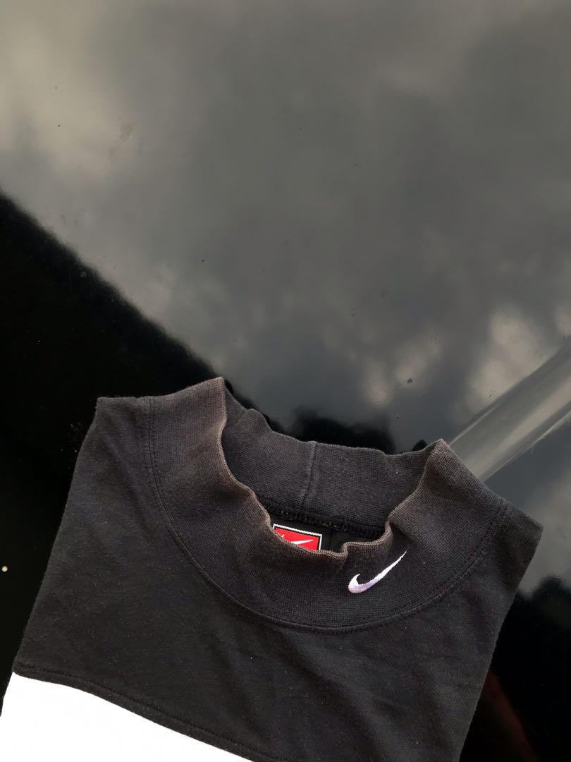 Nike turtleneck short online sleeve