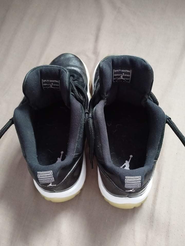 original jordan 11 low