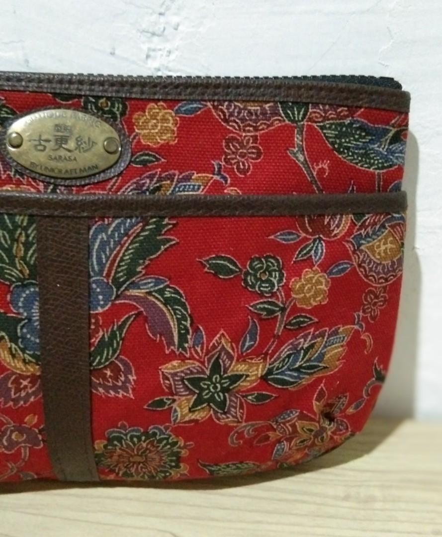 SARASA Antique fabric (Category: Purses & Pouches) located in Quezon City. Submitted by eilgaraje (Listing ID 1043586166, Image 2). Description: As posted in good condition.
