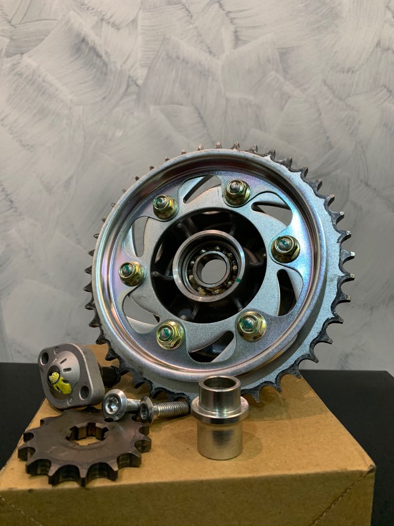 Set hub y15 v2 original with sprocket + chain, Auto Accessories on