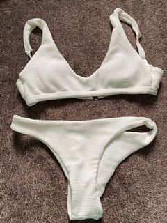 (Category: ) located in . Submitted by cscouture (Listing ID 1043554412, Image 1). Description: .