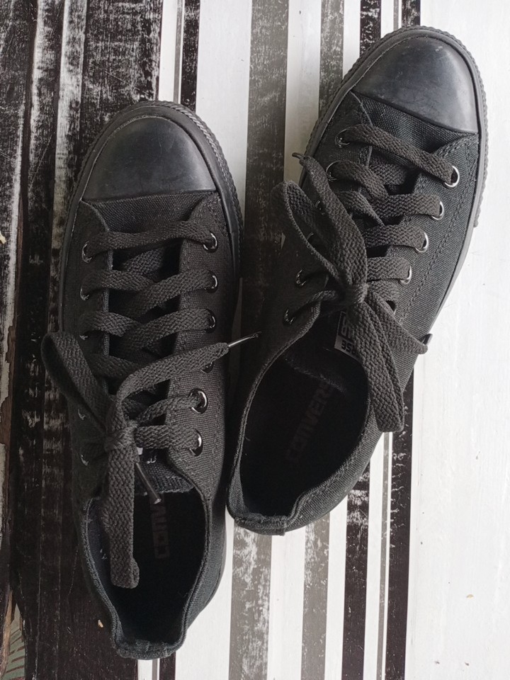 All black deals converse tumblr