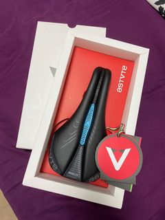 （分類：）位於 。 由 chunkit1980 提交（商品編號 1043856564，圖片 1）。簡介： 。