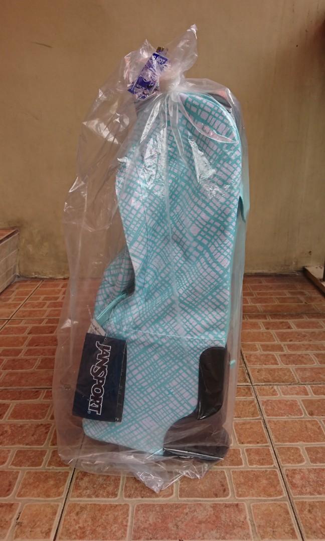 Authentic Jansport trolley backpack knapsack (Category: Backpacks) located in Manila. Submitted by seller.po.ako (Listing ID 1043808793, Image 2). Description: Kapag kinuha mo yun isa pang model 6K nalang yun price para sa kanila. Ty.