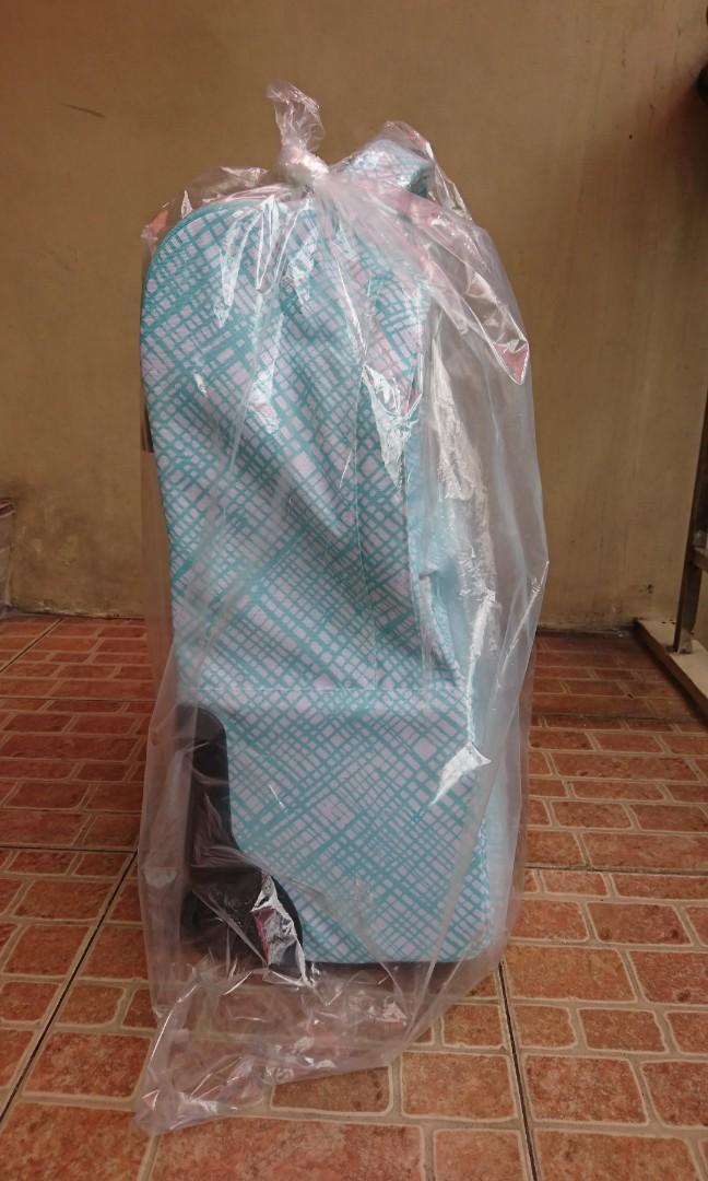 Authentic Jansport trolley backpack knapsack (Category: Backpacks) located in Manila. Submitted by seller.po.ako (Listing ID 1043808793, Image 3). Description: Kapag kinuha mo yun isa pang model 6K nalang yun price para sa kanila. Ty.