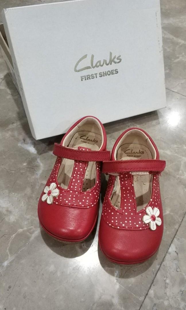 clarks girls red shoes