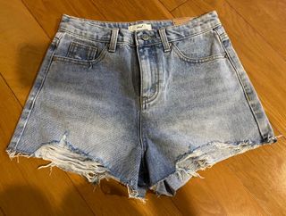 (Category: ) located in . Submitted by grapefruitgrape (Listing ID 1043861031, Image 1). Description: .