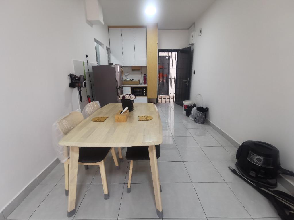 Bukit Jalil Lanai Residence Small Room for Rent, Near LRT, Property