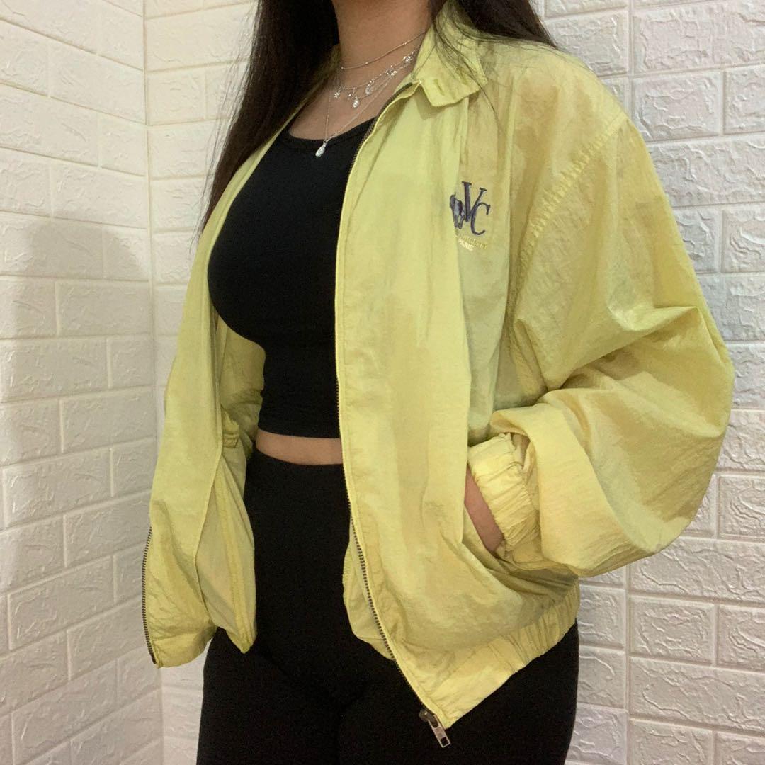 Christy Valentino Windbreaker ( Lime Yellow) (Category: Coats, Jackets and Outerwear) located in Manila. Submitted by jdwdrobe (Listing ID 1043806079, Image 3). Description: 🖇Shoulder 19.5 🖇Chest 20.5 🖇Length 25.5 ✔️NO DAMAGE ✔️GOOD CONDITION ✔️ORIGINAL PM FOR MORE DETAILS.