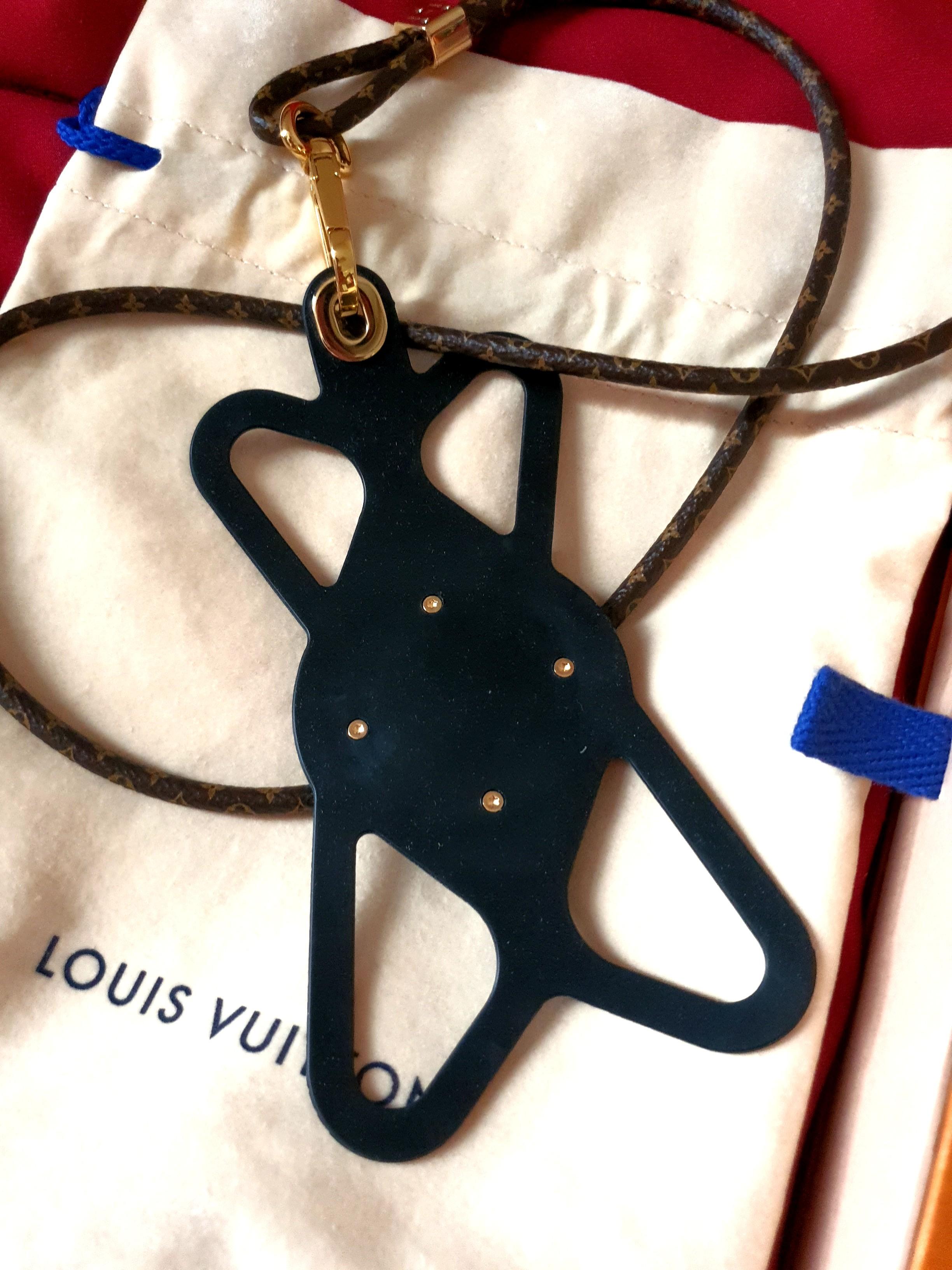 Sold at Auction: LOUIS VUITTON Mobile Phone Holder LOUISE, Coll.: 2019.