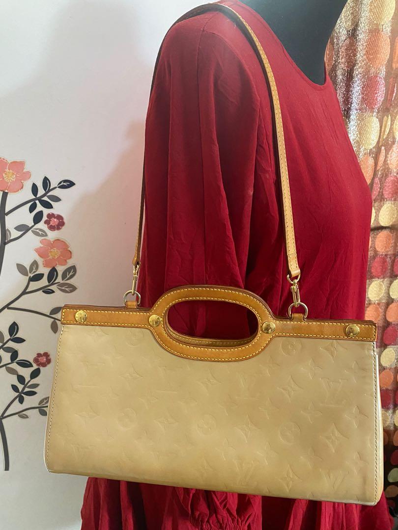 Louis Vuitton Noisette Vernis Roxbury Drive Bag