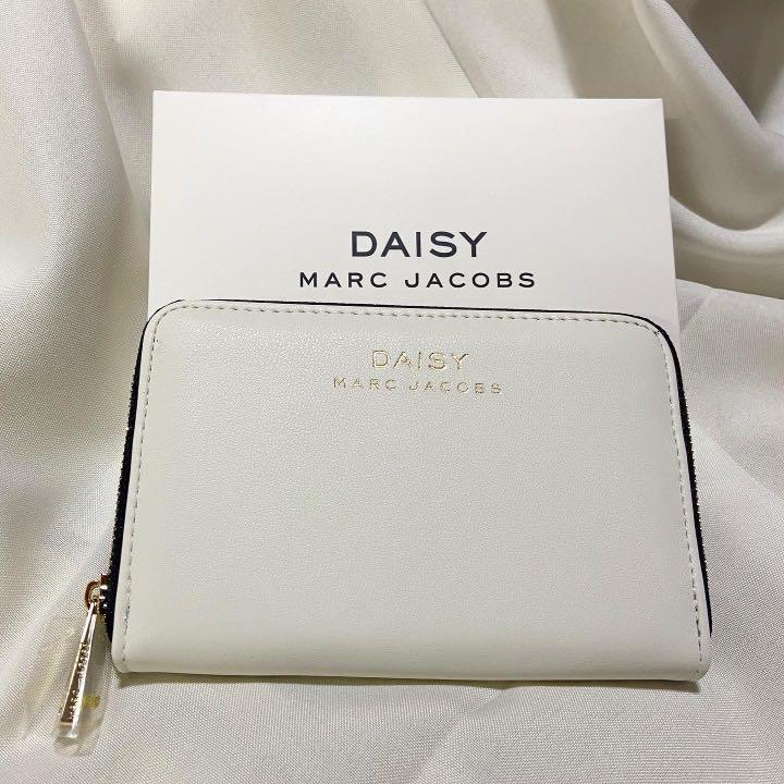 Daisy marc online jacobs pouch