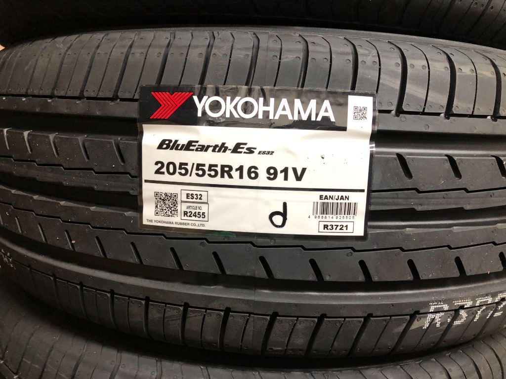 2055516 1 x 205/55/16 91W Yokohama AE50 BluEarth Road Tyres 