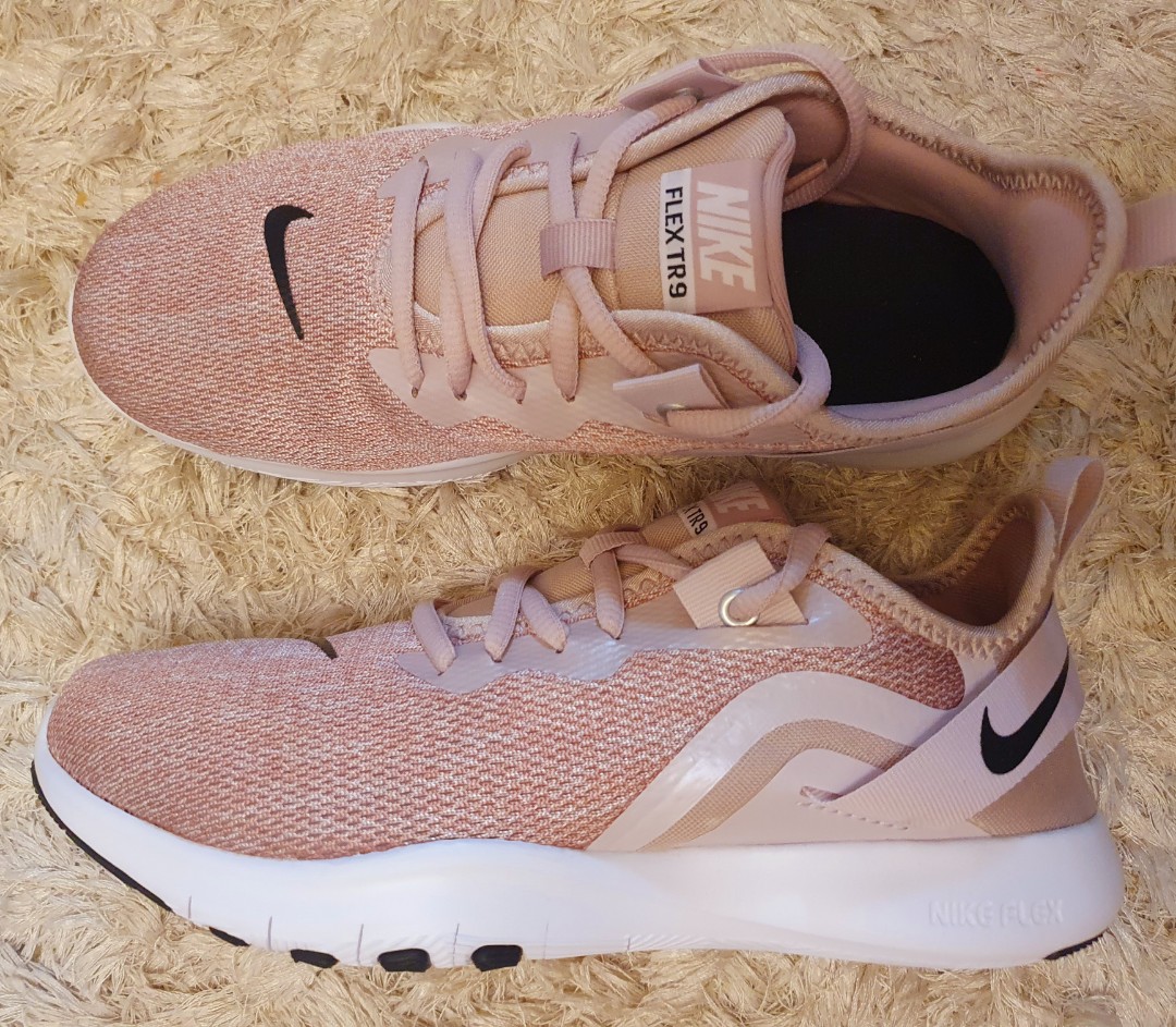 nike flex trainer training sneaker