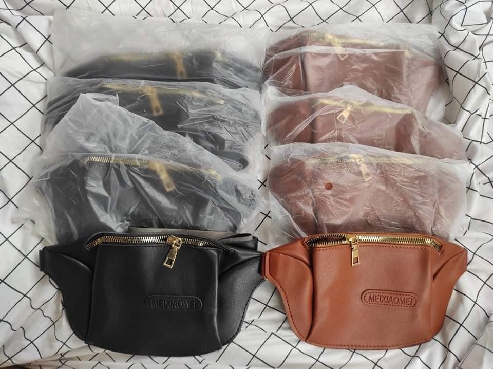 ON HAND KOREAN BELT BAG (Category: Cross-body Bags) located in Bacoor. Submitted by thrivebyj (Listing ID 1043906942, Image 1). Description: PAY NOW, SHIP TOMORROW.