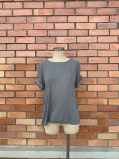 (Category: ) located in . Submitted by allywears (Listing ID 1043828238, Image 1). Description: .