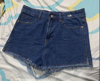 (Category: ) located in . Submitted by this.is.cindy (Listing ID 1043767761, Image 1). Description: .