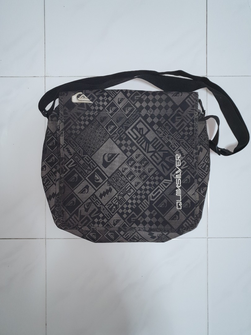quiksilver messenger bag