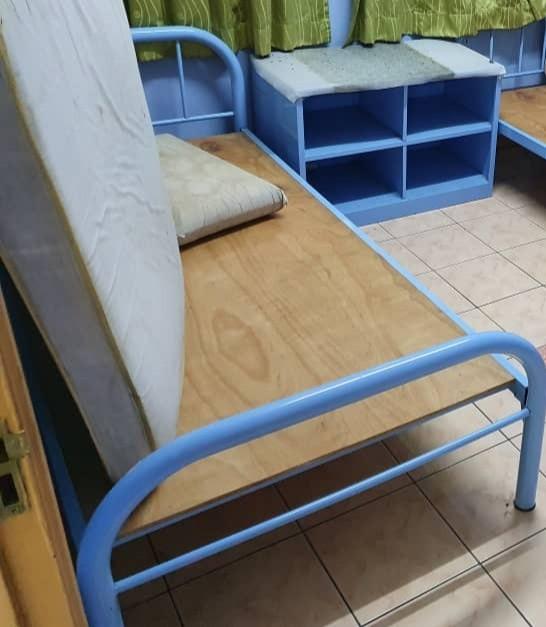 Secondhand single bed university spec, Furniture & Home Living