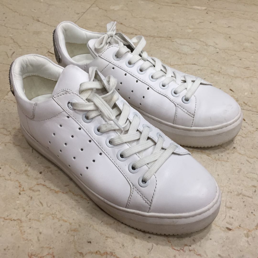 Staccato Leather Sneakers, Women's Fashion, Footwear, Sneakers on Carousell