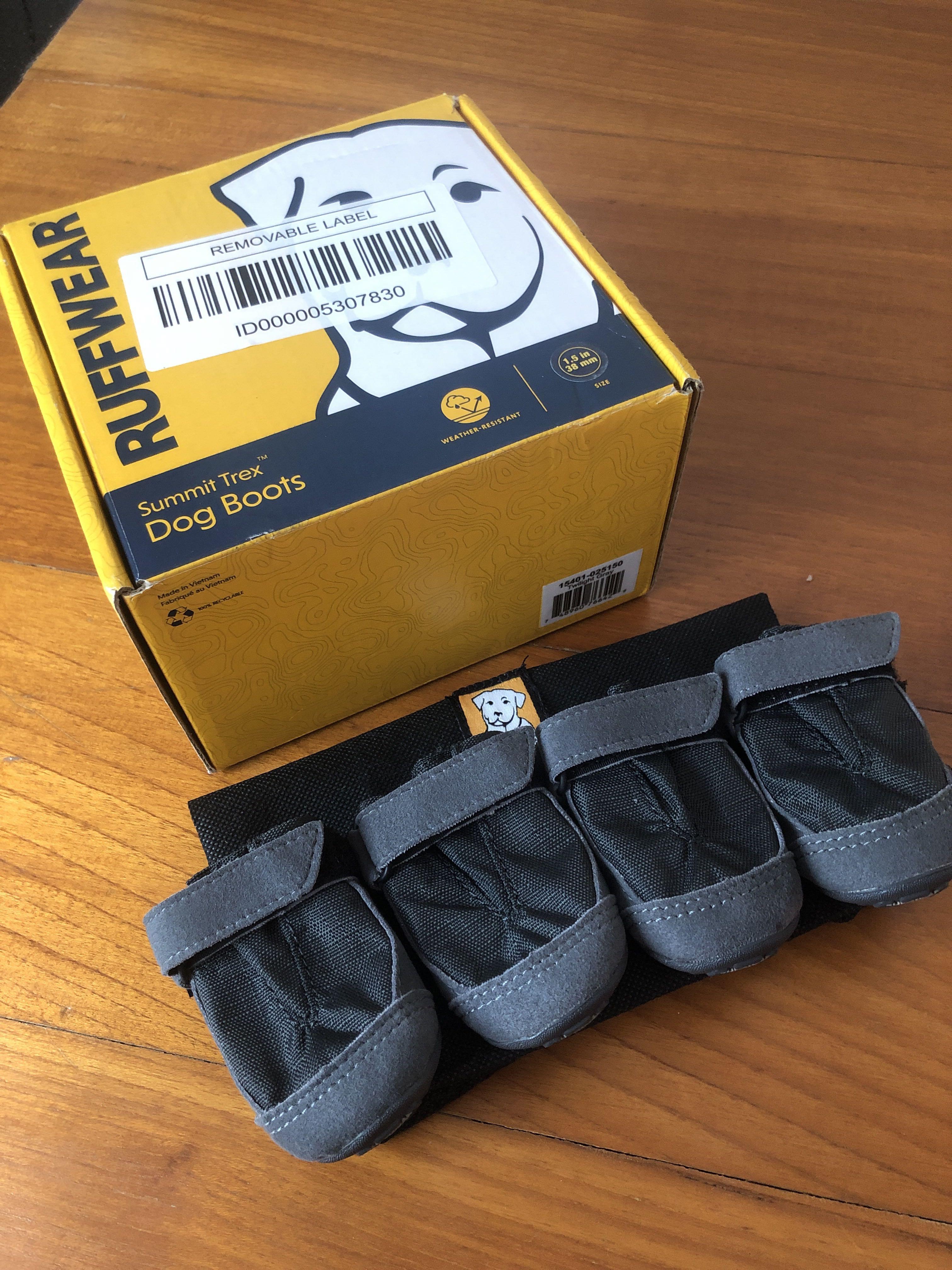 Summit trex dog hotsell boots