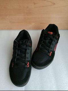 由 ab7759 (刊登 ID 1044091887，圖片 1) 提交，位於 的 (類別：)，說明：。