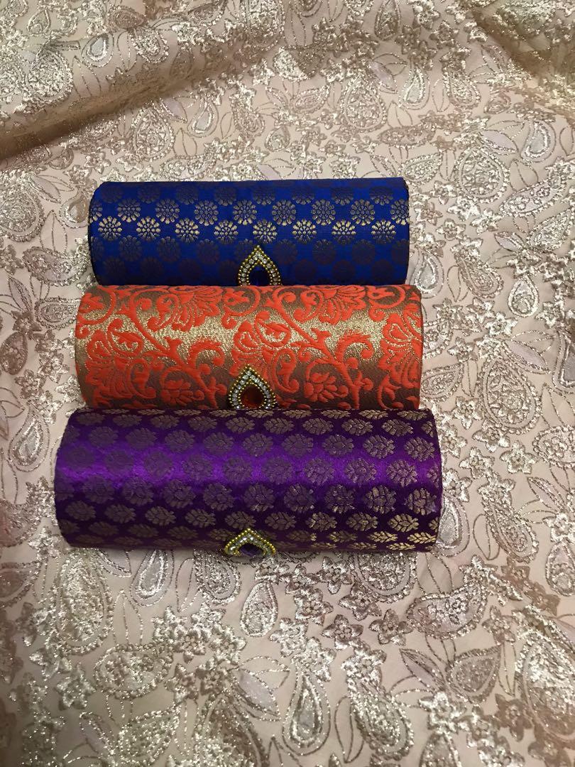Bangle box (Category: Accessory holder, box & organizers) located in Singapore. Submitted by belle3873 (Listing ID 1044159254, Image 2). Description: New color range 7 and half inches Great gift or personal use One of its kind in Sg Self collect / delivery at $5.