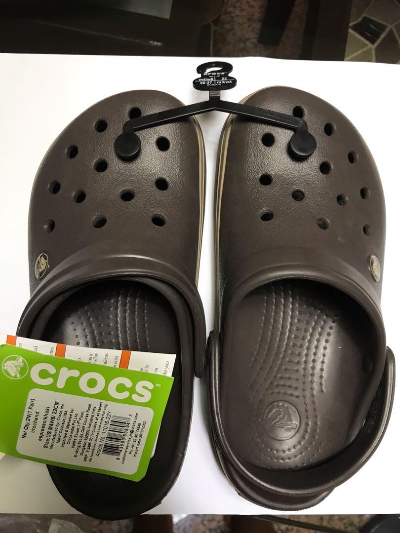 size w6 crocs