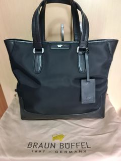 (Category: ) located in . Submitted by clover_closet (Listing ID 1044037466, Image 1). Description: .