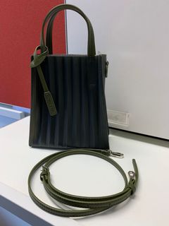 （分類：）位於 。 由 buruta 提交（商品編號 1043971106，圖片 1）。簡介： 。