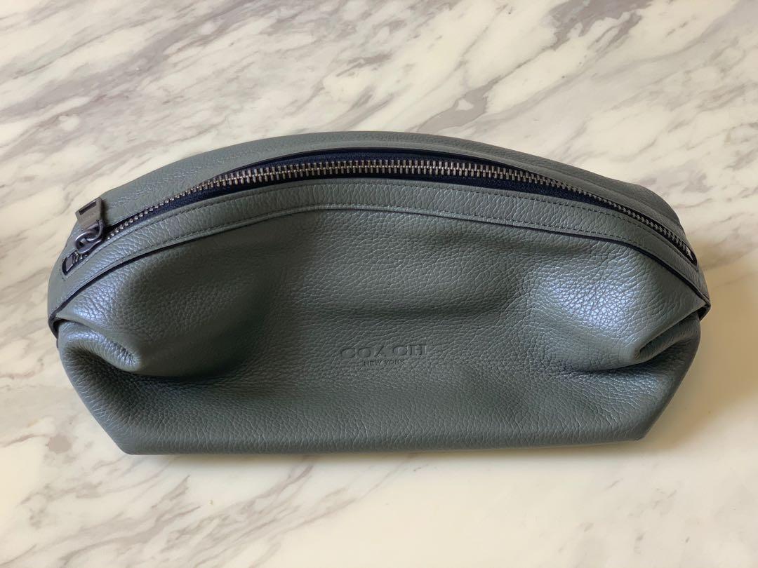 Coach men's leather toiletry bag hot sale