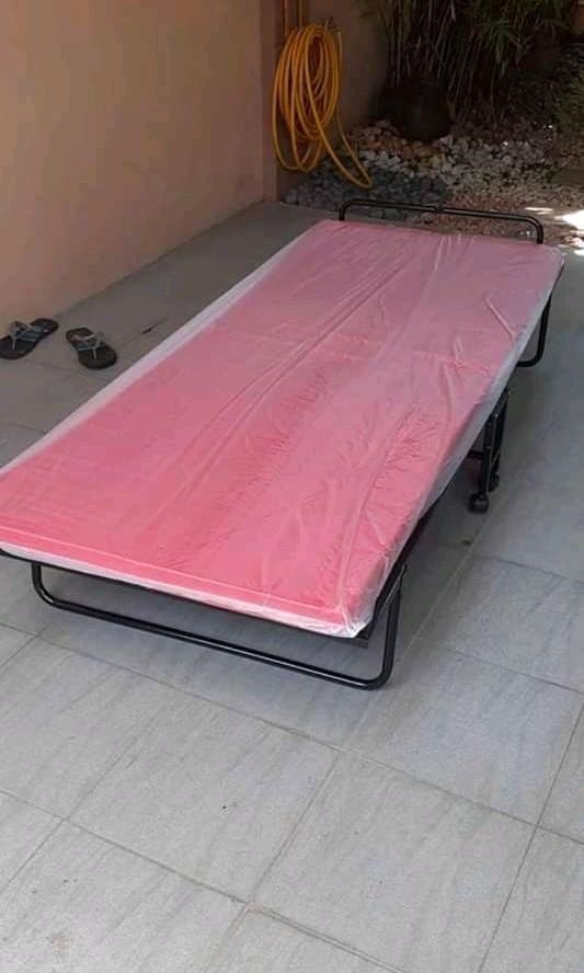 Foldable foam online mattress uratex