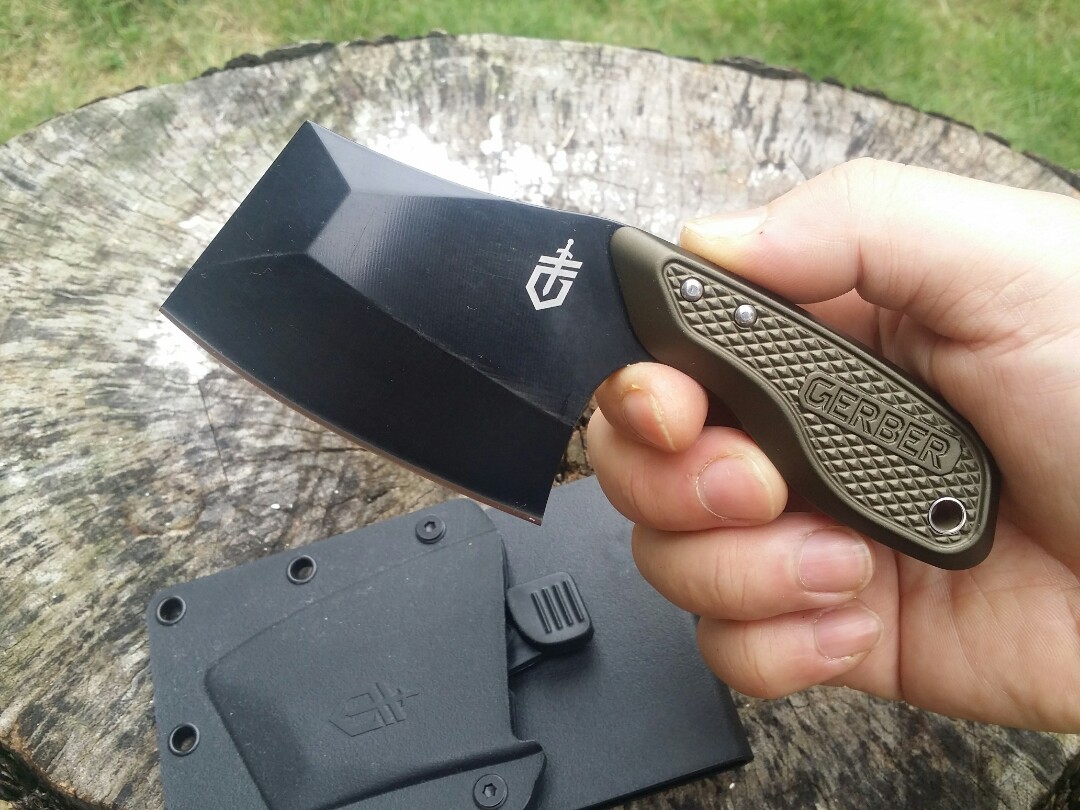 Gerber Tri-Tip Mini Cleaver Fixed Blade Knife Green (2 Black), Everything  Else, Others on Carousell
