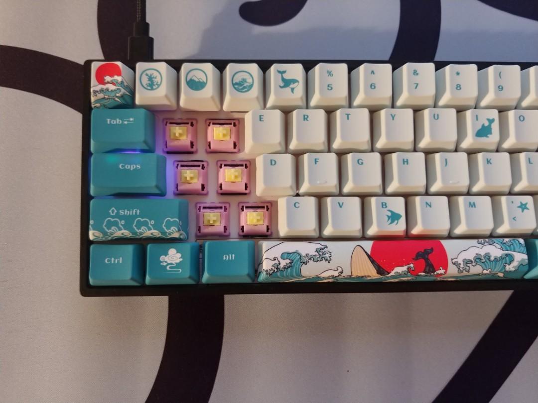 GK61 Custom Keyboard, C3 Banana Split Switches, Computers & Tech, Parts