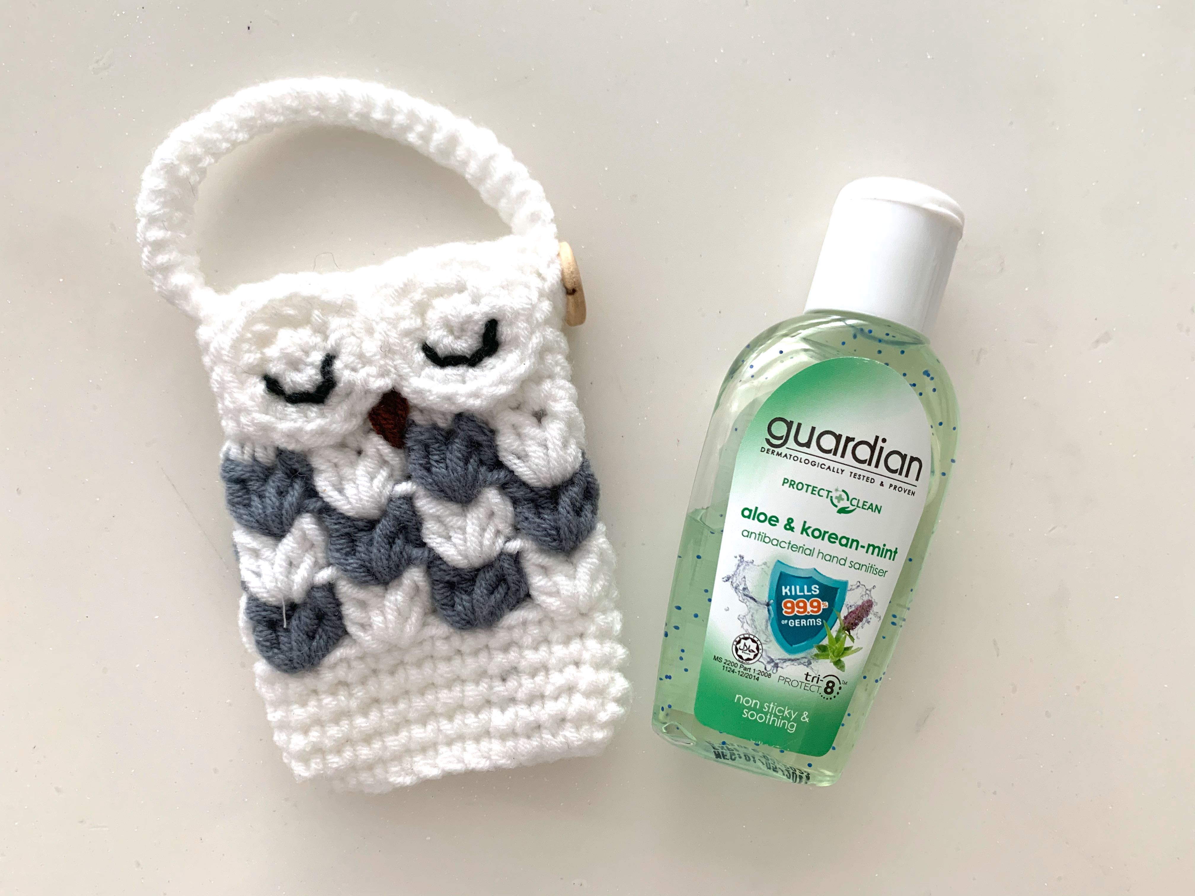 Harry Potter’s owl Hedwig hand sanitizer holder, Health & Beauty, Hand