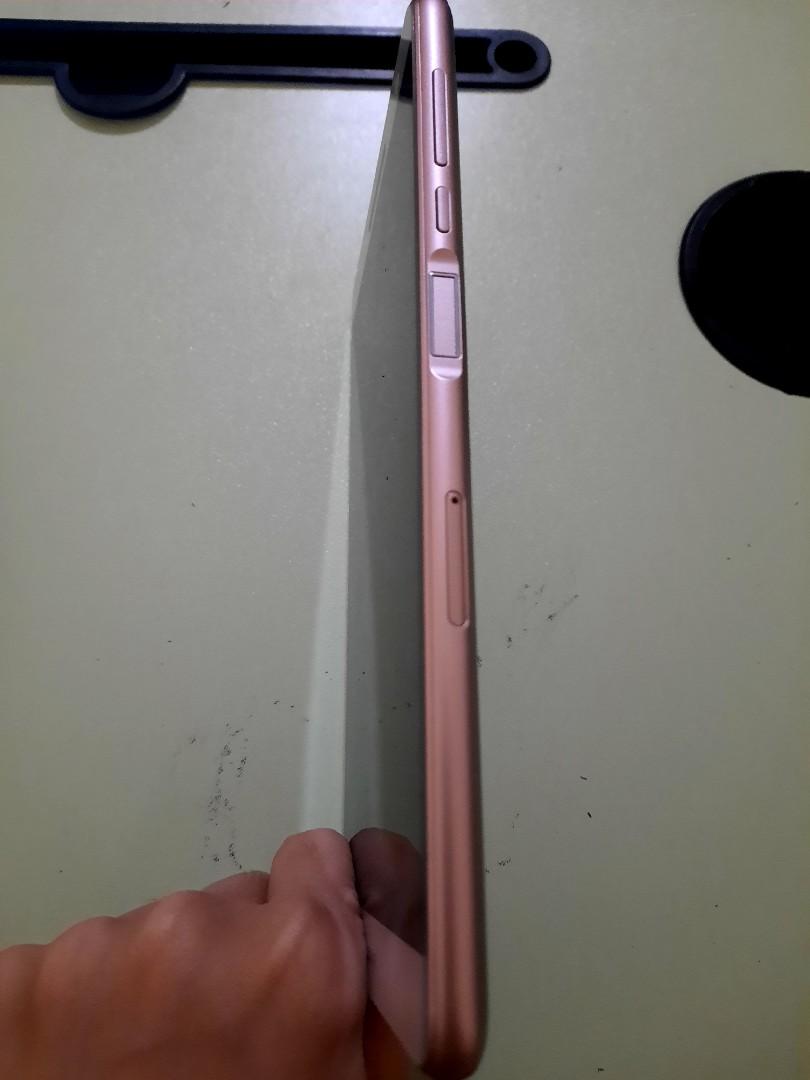 Huawei Mediapad T2 7.0 Pro (Category: Android) located in Mandaluyong City. Submitted by go_getter21 (Listing ID 1044002051, Image 3). Description: unit only not 64gb.