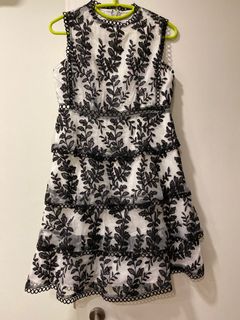 (Category: ) located in . Submitted by thewardrobe.net (Listing ID 1044155320, Image 1). Description: .