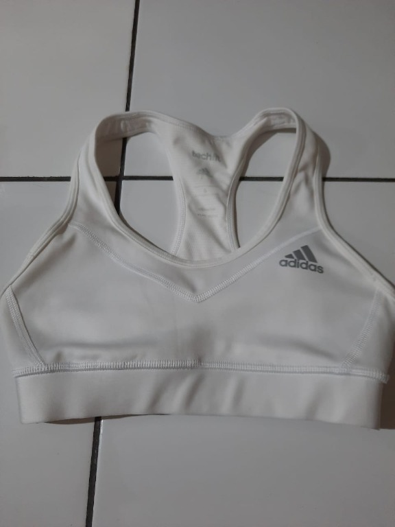 Jual sport bra warna putih merek adidas Fesyen Wanita Pakaian