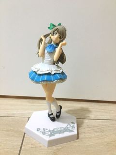 （分類：）位於 。 由 Kiwikitkit 提交（商品編號 1044084925，圖片 1）。簡介： 。