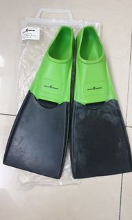 (Category: ) located in . Submitted by rayteoh9 (Listing ID 1044111035, Image 1). Description: .