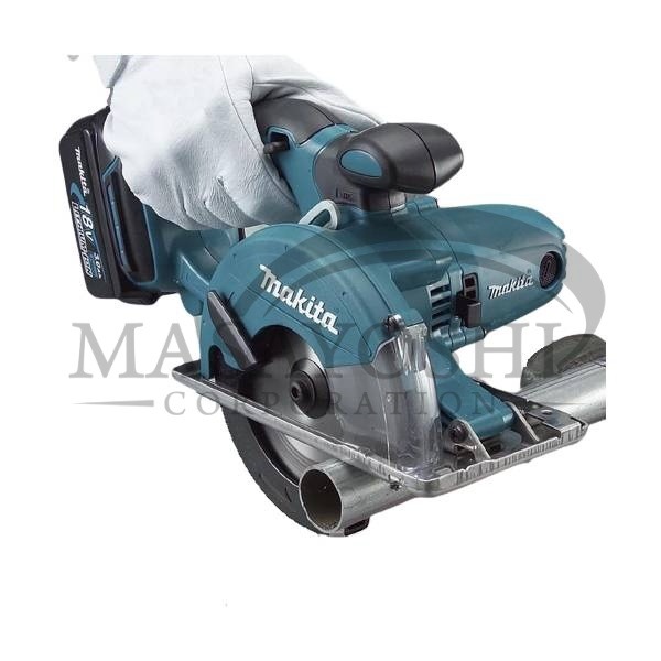 Makita DCS550Z Cordless Metal Cutter 18 V 5 3 8 Metal Cutter Commercial Industrial Construction Tools Equipment on Carousell