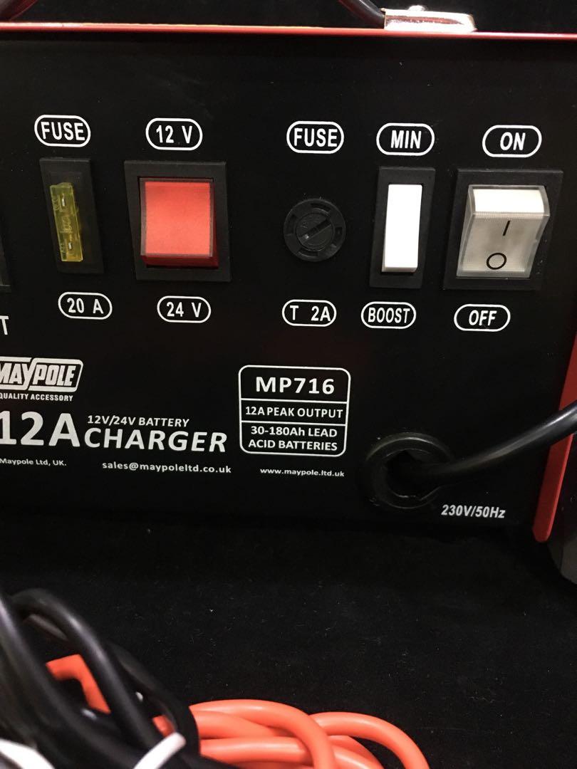MP716 12A 12V/24V Metal Cased Battery Charger - Maypole
