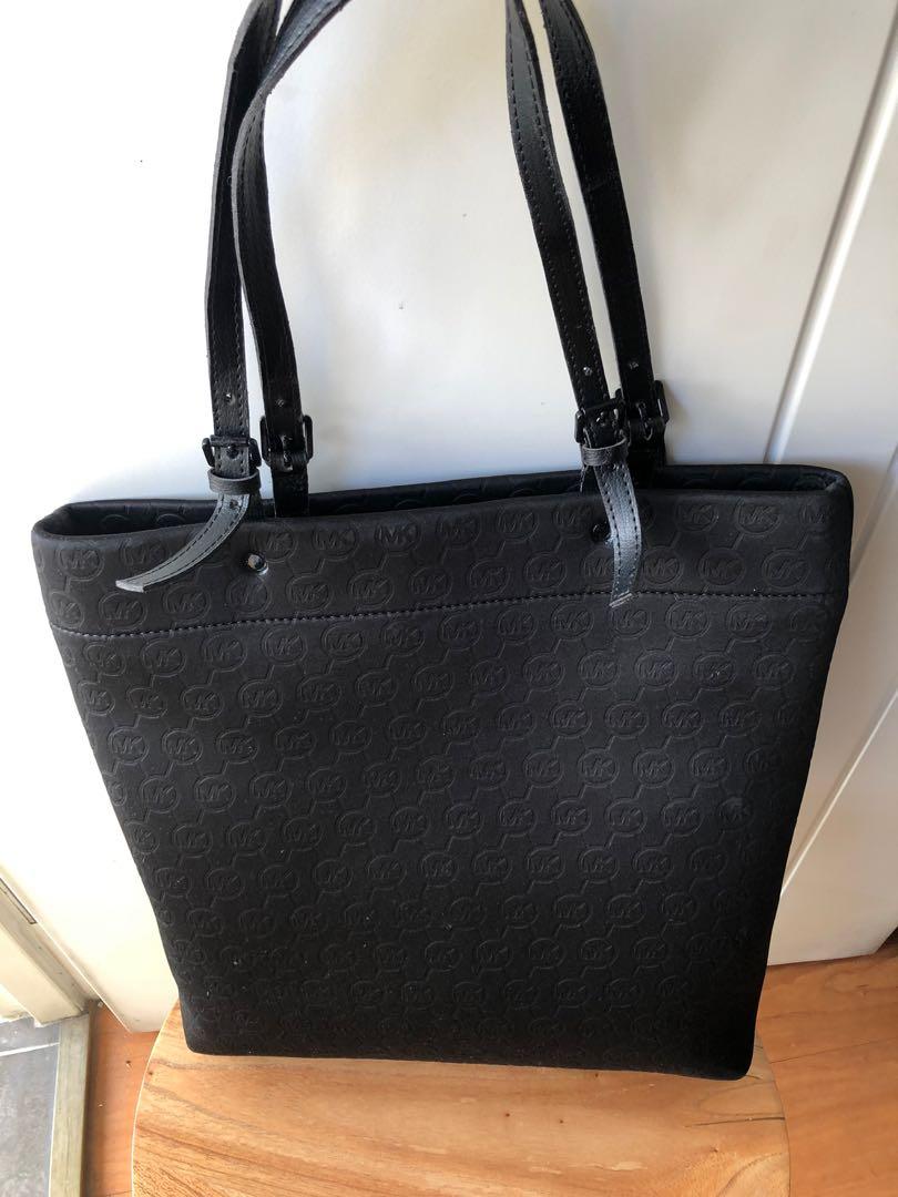 Michael Kors Neoprene Tote Fesyen Wanita Tas Dompet di Carousell
