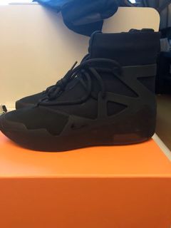 (Category: ) located in . Submitted by hypeseller_sg (Listing ID 1044087205, Image 1). Description: .