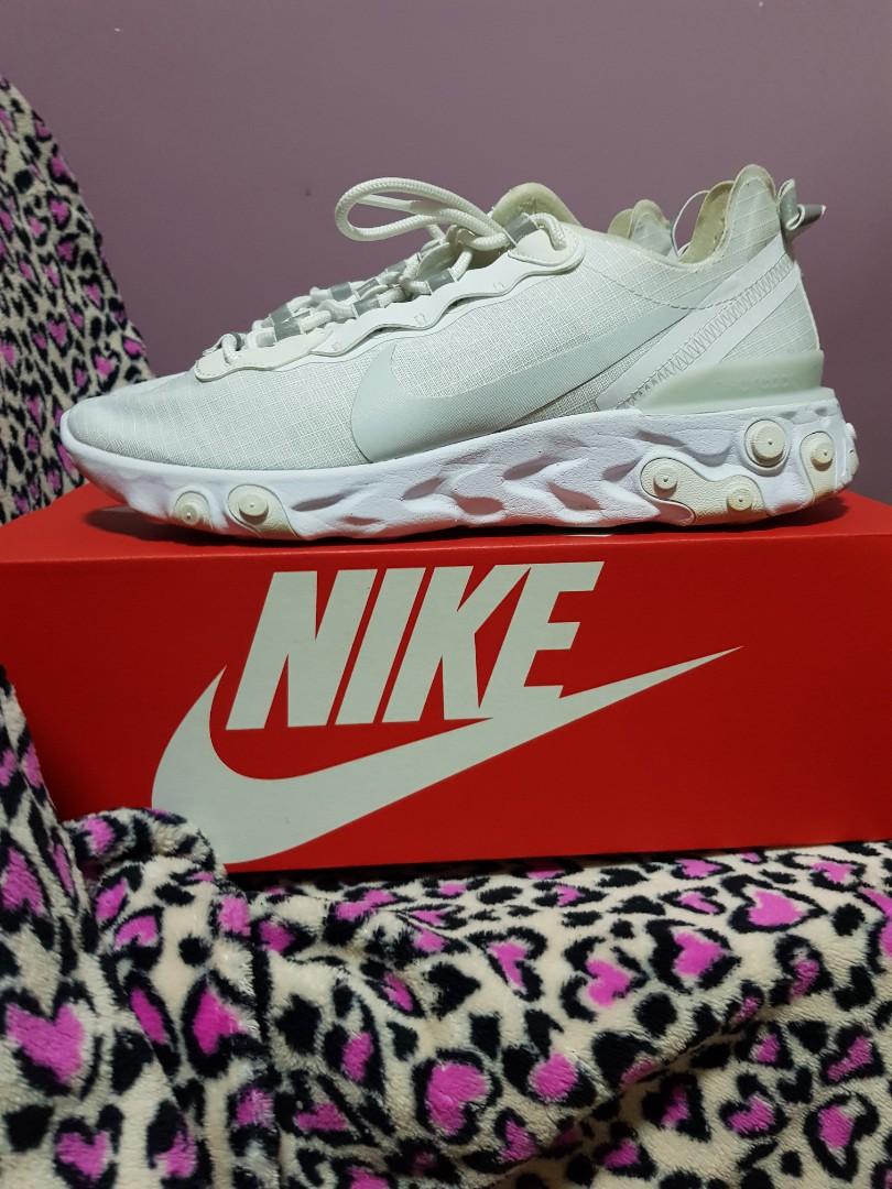 React element triple white top