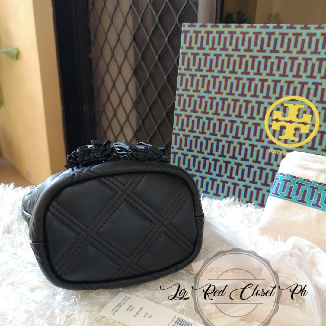 ON HAND: Tory Burch Chelsea Quilted Drawstring Bag, Women's Fashion, Bags &  Wallets, Cross-body Bags on Carousell