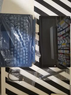 （分類：）位於 。 由 sepiarose 提交（商品編號 1044168064，圖片 1）。簡介： 。