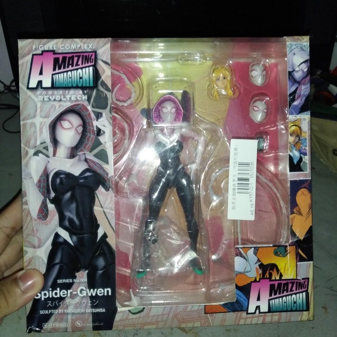 Revoltech spider gwen sale