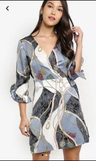 (Category: ) located in . Submitted by allywears (Listing ID 1043988986, Image 1). Description: .